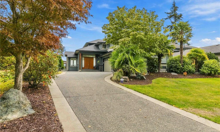 3519 Promenade Crescent