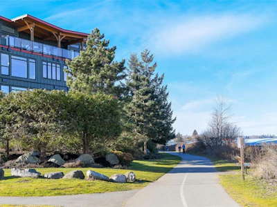 322-2300 Mansfield Drive - 4