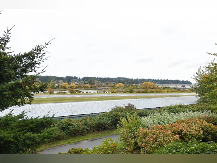 322-2300 Mansfield Drive, Courtenay, BC, V9N 3S3 - 23