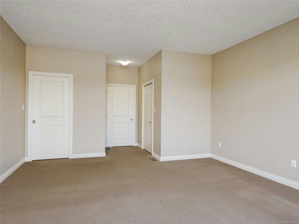 809 Rogers Way, Saanich, BC, V8X 5L1 - 15