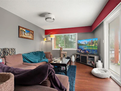 4086 Quadra Street - 5