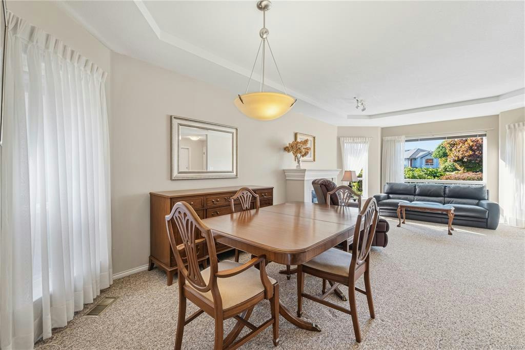 568 Hampstead Street - 4