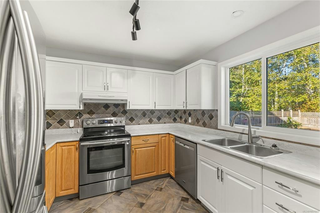 2752 Bradford Drive - 3