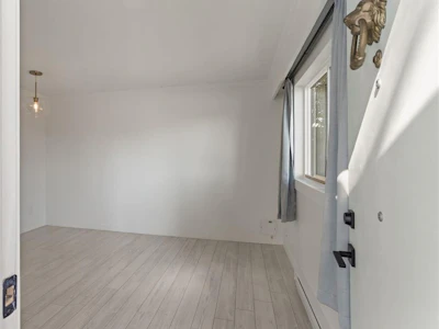 425 Stewart Avenue - 4