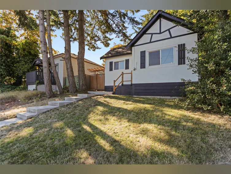 425 Stewart Avenue, Nanaimo, BC, V9S 4C7 - 40