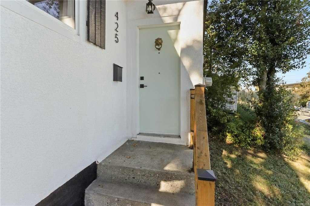 425 Stewart Avenue - 2