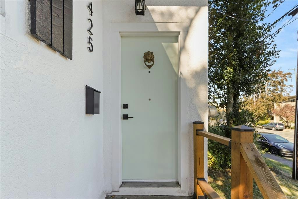 425 Stewart Avenue - 3