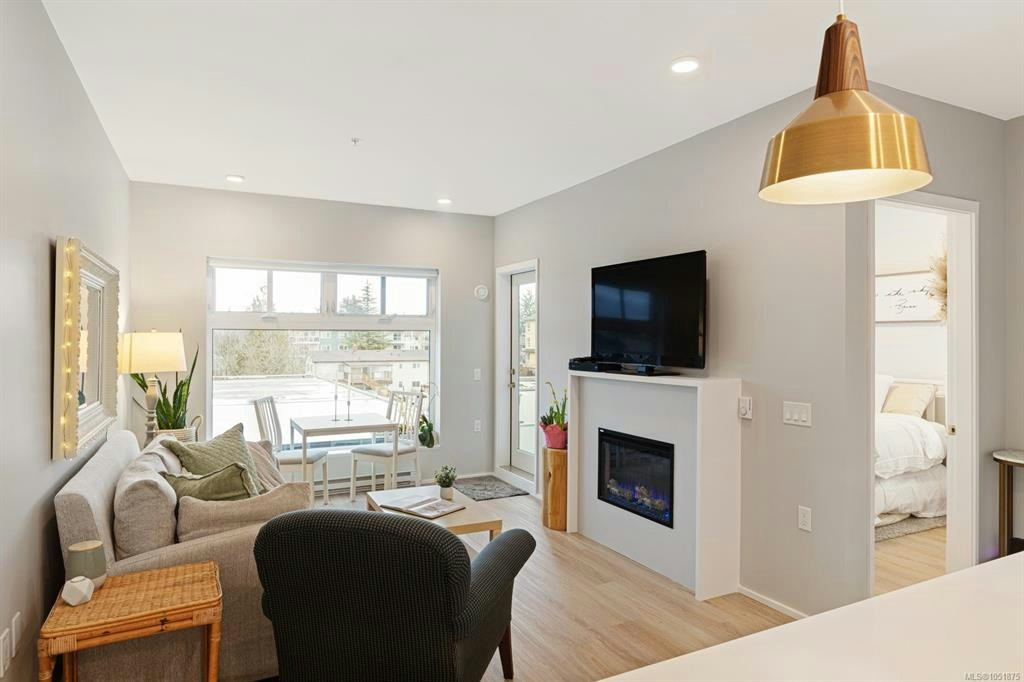 303-2348 Beacon Avenue, Sidney, BC, V8L 1X3 - 19