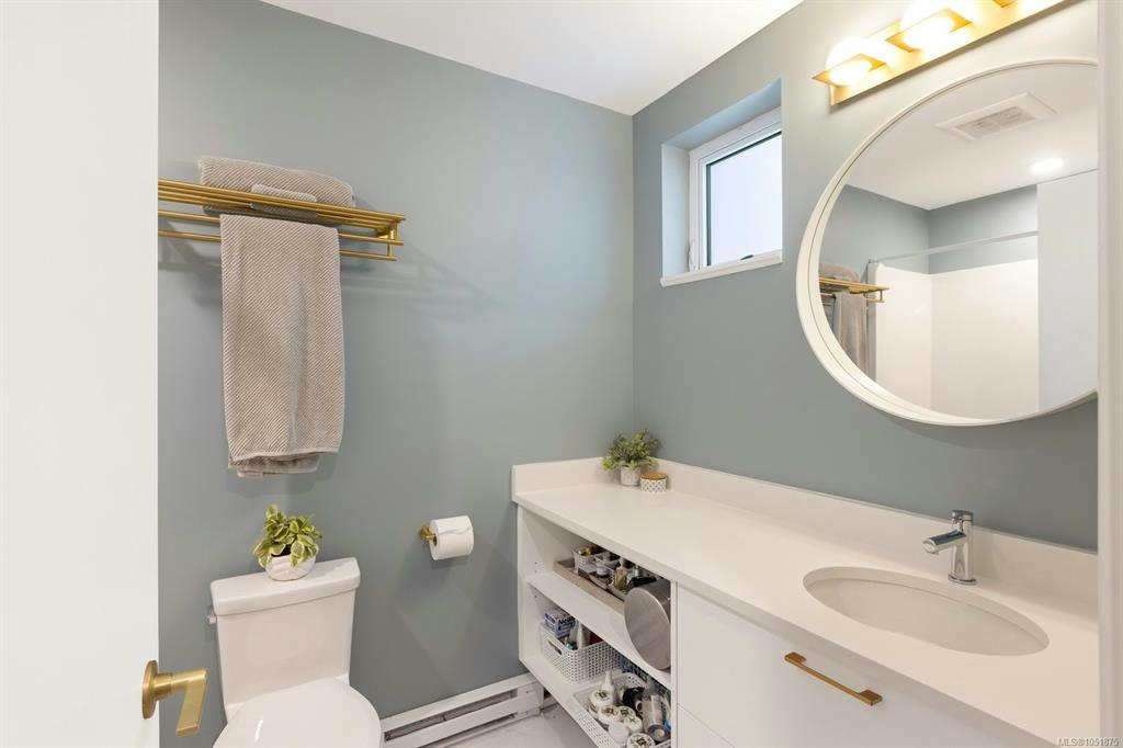 303-2348 Beacon Avenue, Sidney, BC, V8L 1X3 - 17