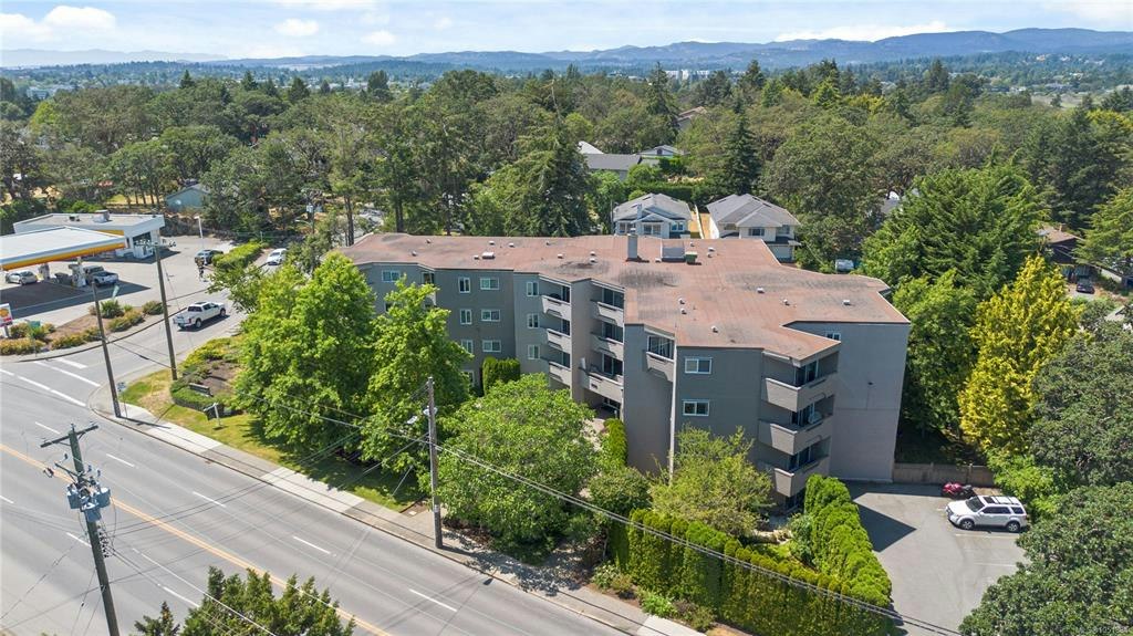 206-3800 Quadra Street, Saanich, BC, V8X 1H8 - 30
