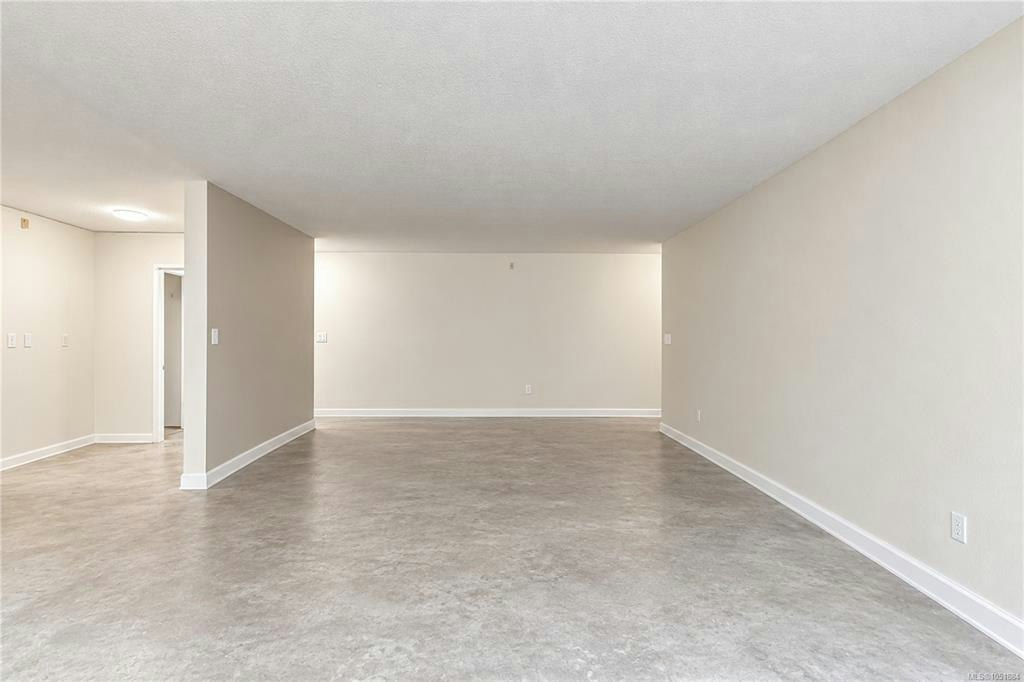 206-3800 Quadra Street, Saanich, BC, V8X 1H8 - 11
