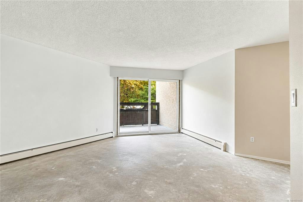 206-3800 Quadra Street, Saanich, BC, V8X 1H8 - 9