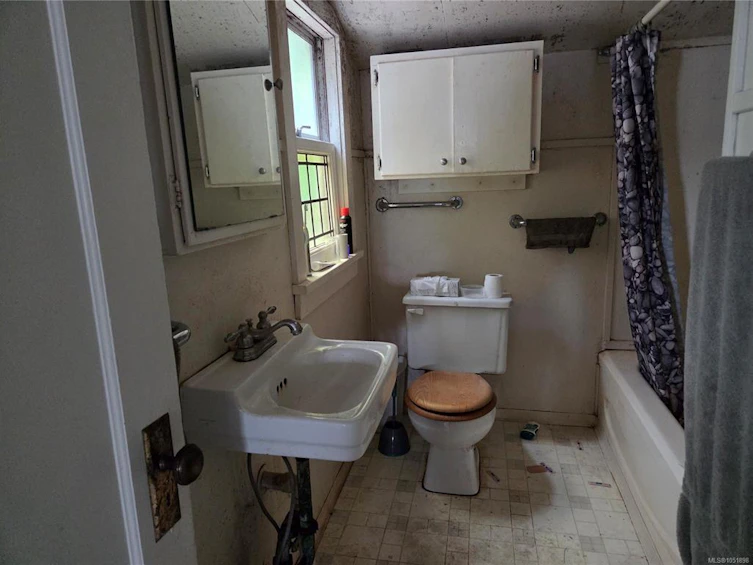 1460 Imperial Lane, Ucluelet, BC, V0R 3A0 - 16