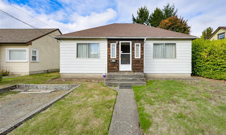 948 Dunsmuir Road