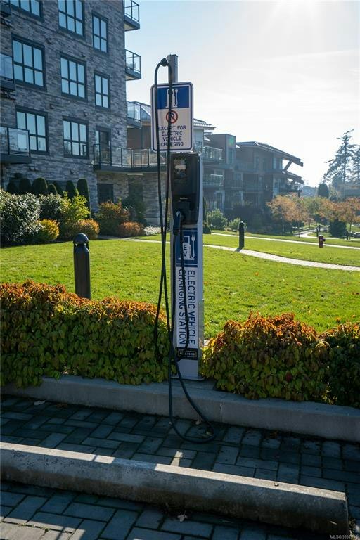 303-741 Travino Lane, Saanich, BC, V8Z 0G3 - 33