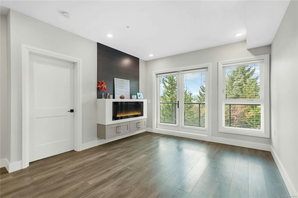 303-741 Travino Lane, Saanich, BC, V8Z 0G3 - 9