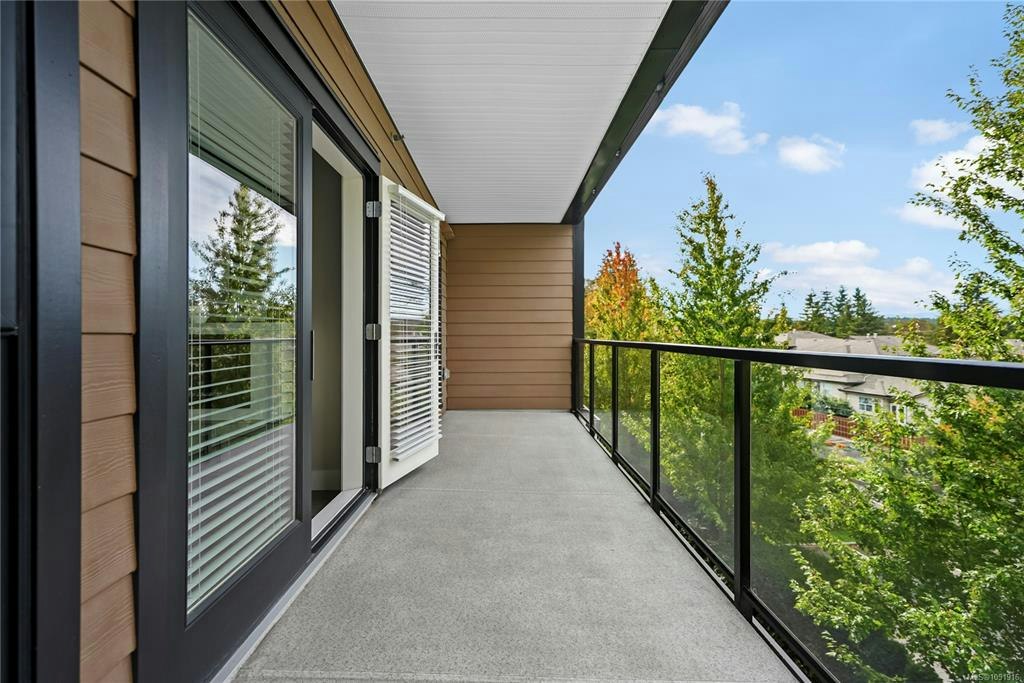 303-741 Travino Lane, Saanich, BC, V8Z 0G3 - 18