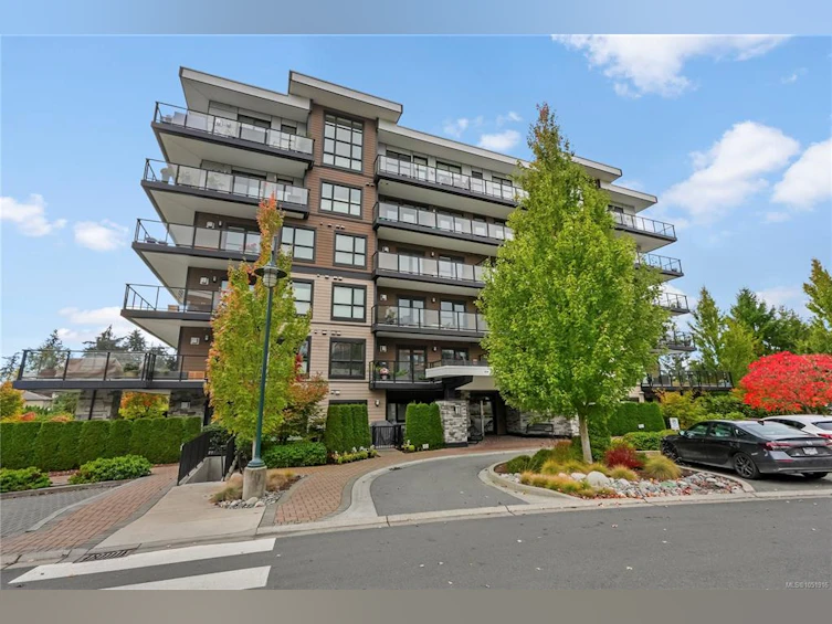 303-741 Travino Lane, Saanich, BC, V8Z 0G3 - 21