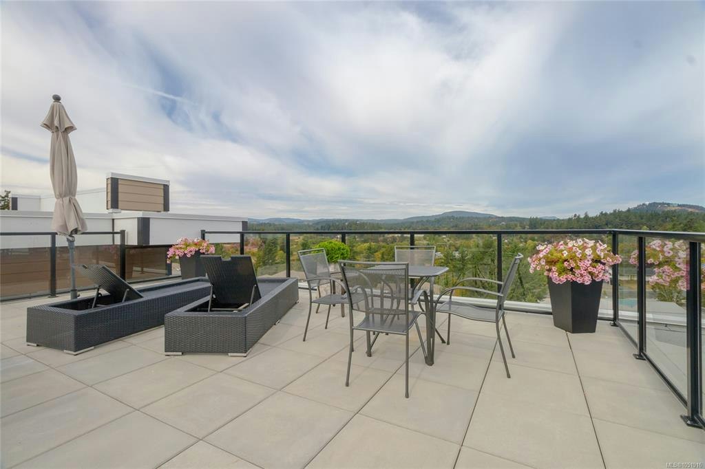 303-741 Travino Lane, Saanich, BC, V8Z 0G3 - 36