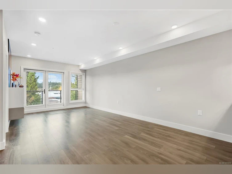 303-741 Travino Lane, Saanich, BC, V8Z 0G3 - 10