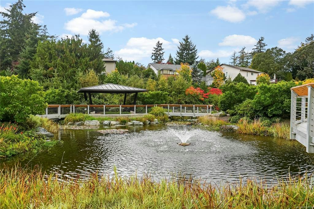 303-741 Travino Lane, Saanich, BC, V8Z 0G3 - 22