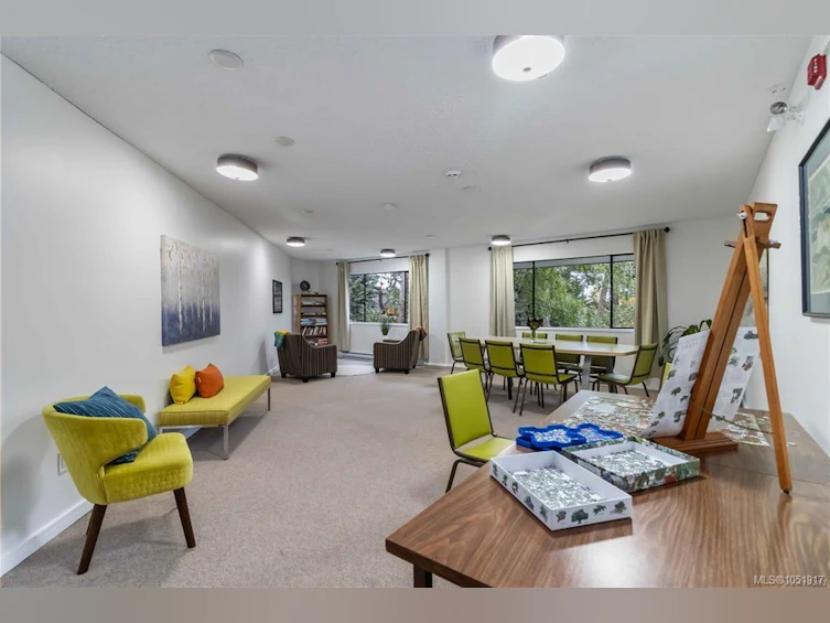 416-1433 Faircliff Lane, Victoria, BC, V8S 3J6 - 46