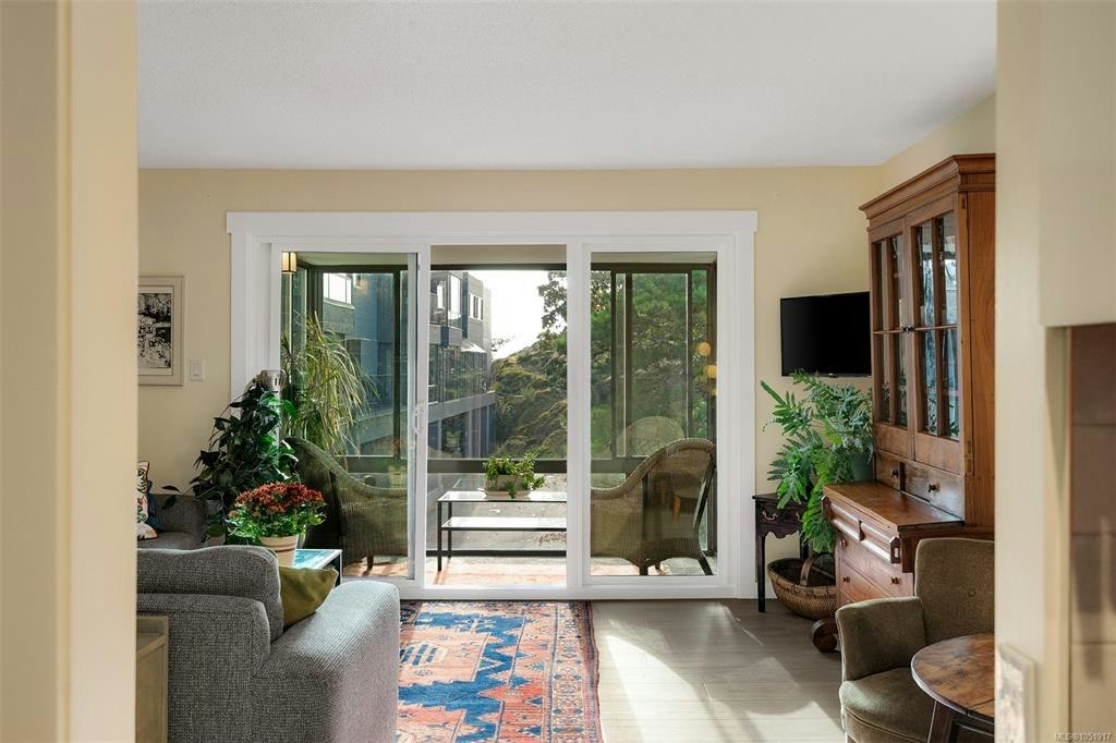 416-1433 Faircliff Lane, Victoria, BC, V8S 3J6 - 16