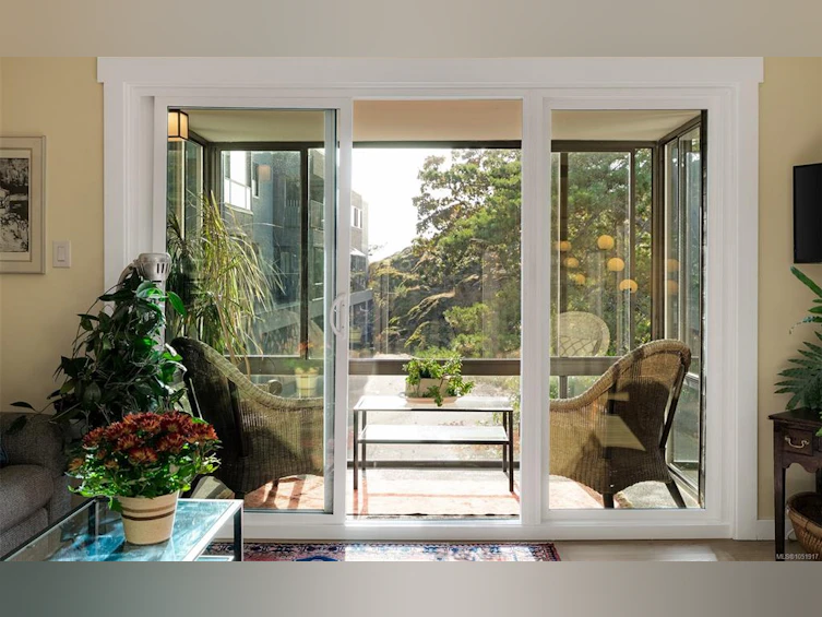 416-1433 Faircliff Lane, Victoria, BC, V8S 3J6 - 4
