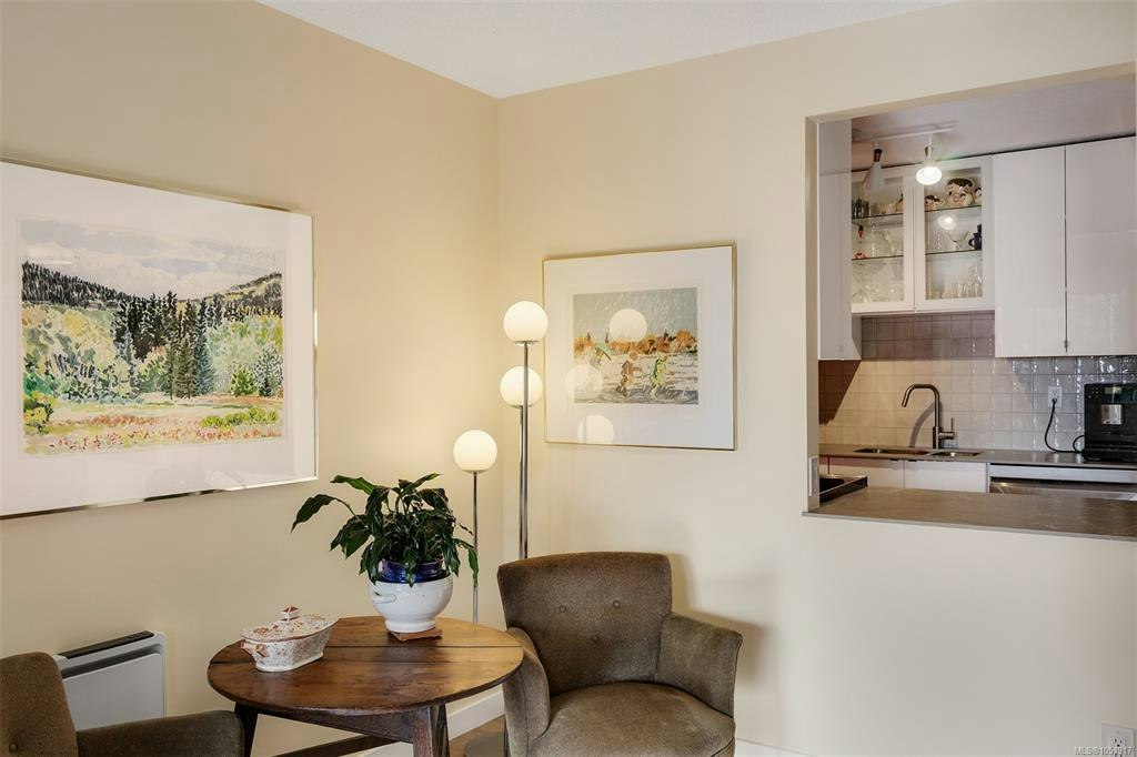 416-1433 Faircliff Lane, Victoria, BC, V8S 3J6 - 17