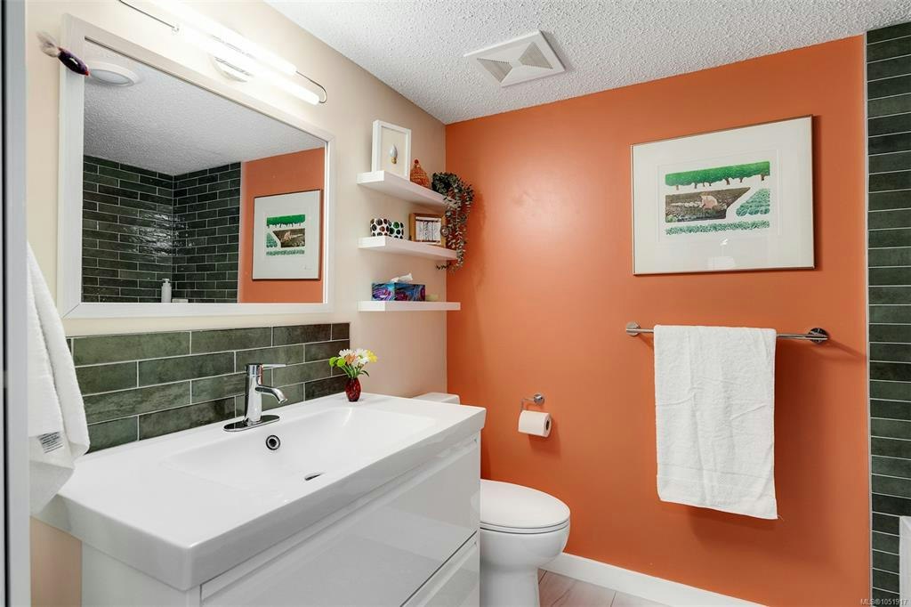 416-1433 Faircliff Lane, Victoria, BC, V8S 3J6 - 24