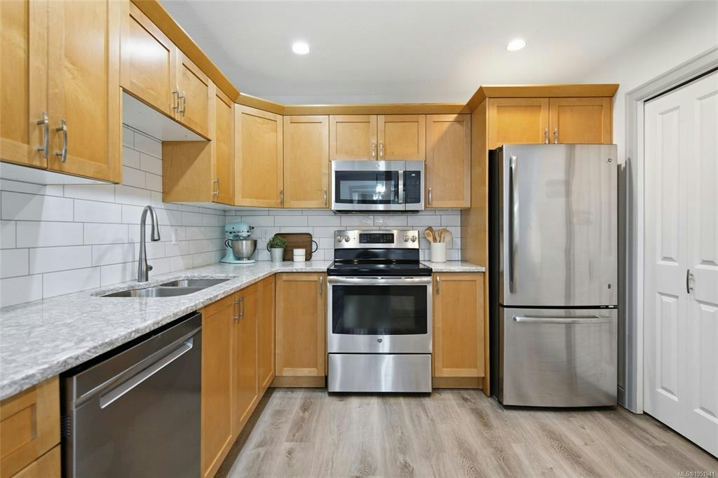 4-340 Young Street - 5