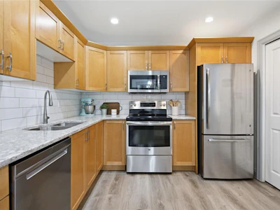 4-340 Young Street - 5