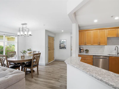 4-340 Young Street - 4