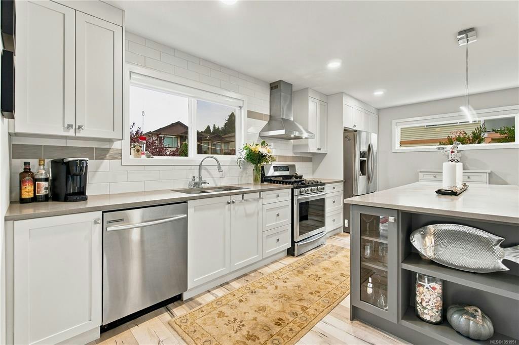 5861 Emil Place - 5