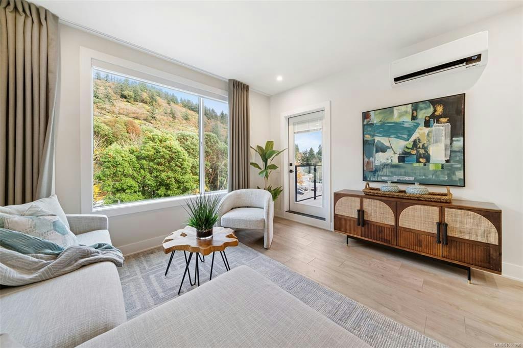 109-1371 Goldstream Avenue - 3