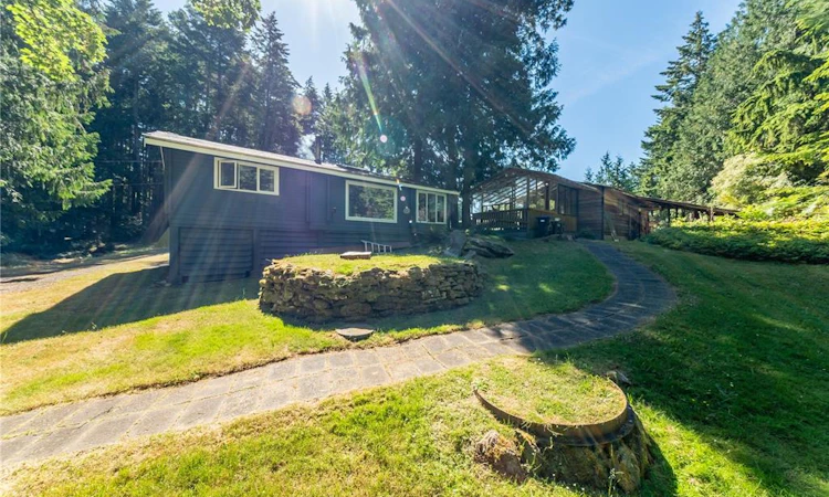 336 Hemlock Avenue