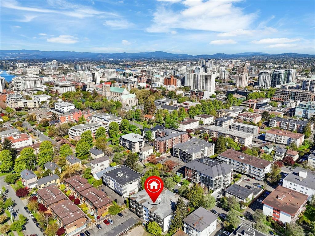 204-1035 Mcclure Street, Victoria, BC, V8V 3G1