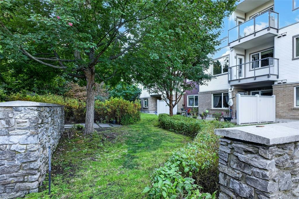306-4394 West Saanich Road, Saanich, BC, V8Z 0B5 - 40