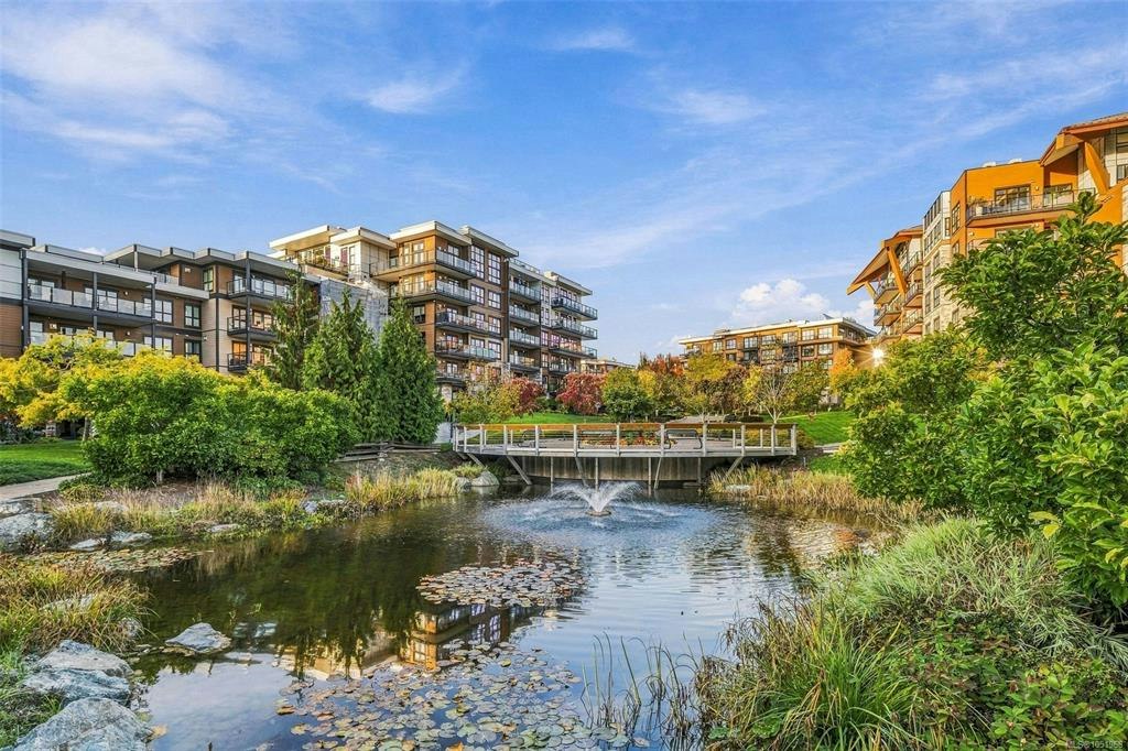 207-741 Travino Lane, Saanich, BC, V8Z 0G3