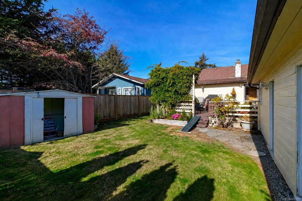 2279 Bradford Avenue, Sidney, BC, V8L 2C9 - 19