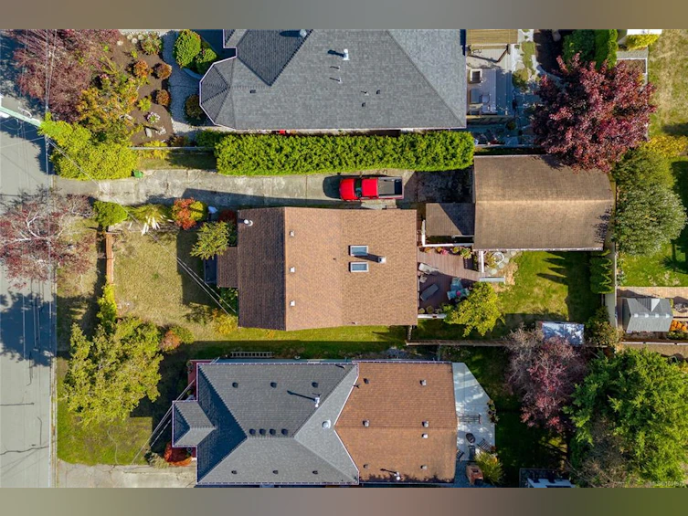 2279 Bradford Avenue, Sidney, BC, V8L 2C9 - 28