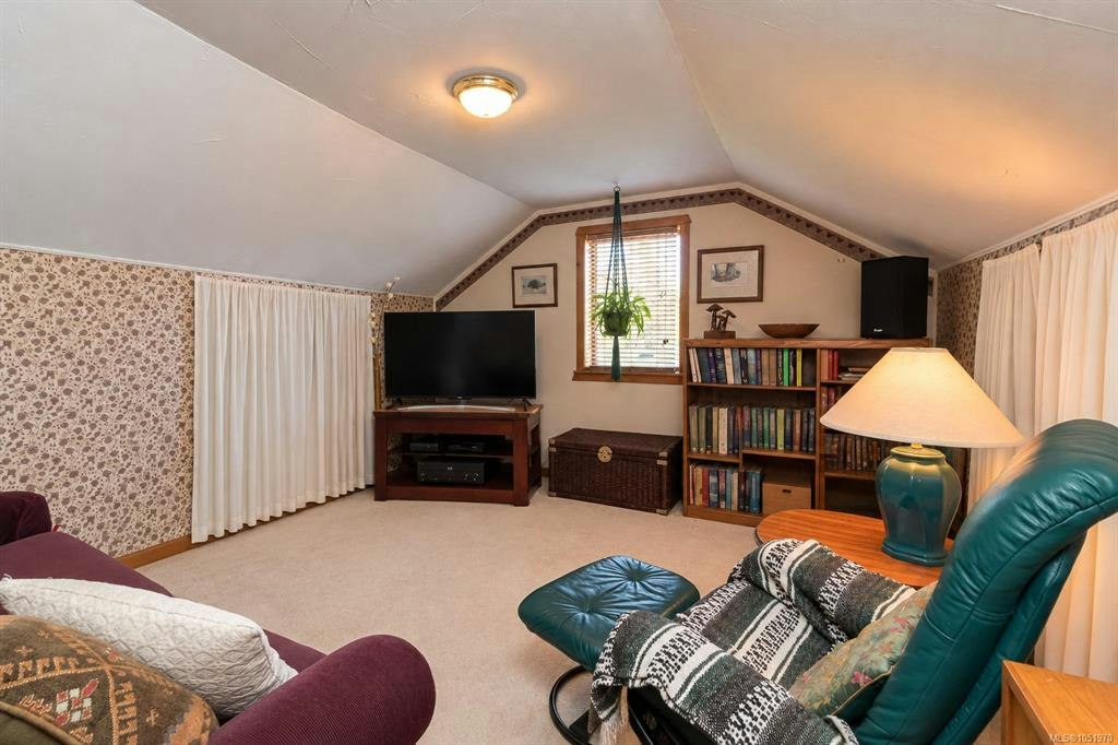 2279 Bradford Avenue, Sidney, BC, V8L 2C9 - 14