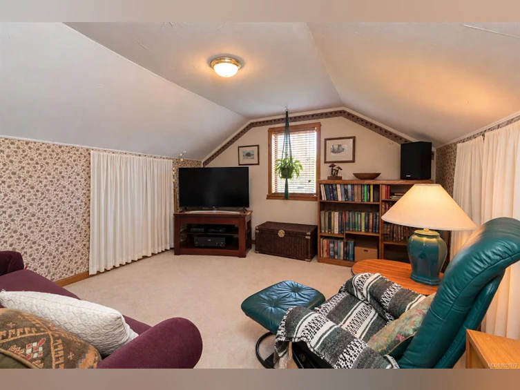 2279 Bradford Avenue, Sidney, BC, V8L 2C9 - 14