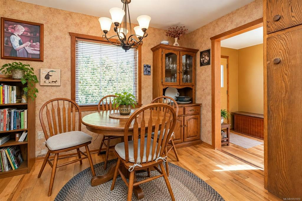 2279 Bradford Avenue, Sidney, BC, V8L 2C9 - 6