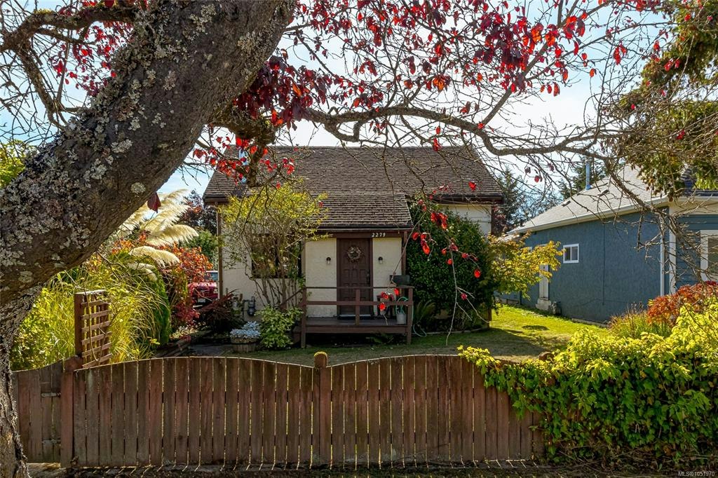 2279 Bradford Avenue, Sidney, BC, V8L 2C9