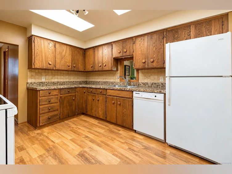2279 Bradford Avenue, Sidney, BC, V8L 2C9 - 7