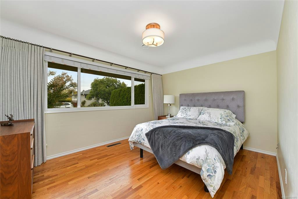 3213 Aldridge Street, Saanich, BC, V8P 4L7 - 14