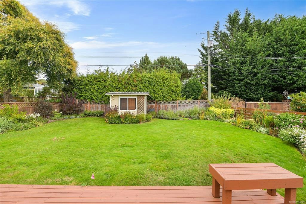 3213 Aldridge Street, Saanich, BC, V8P 4L7 - 22