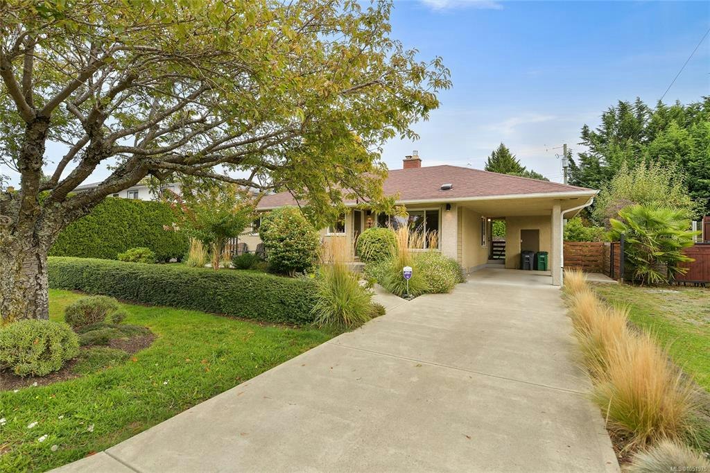 3213 Aldridge Street, Saanich, BC, V8P 4L7 - 28