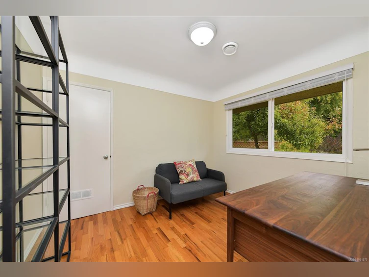 3213 Aldridge Street, Saanich, BC, V8P 4L7 - 17